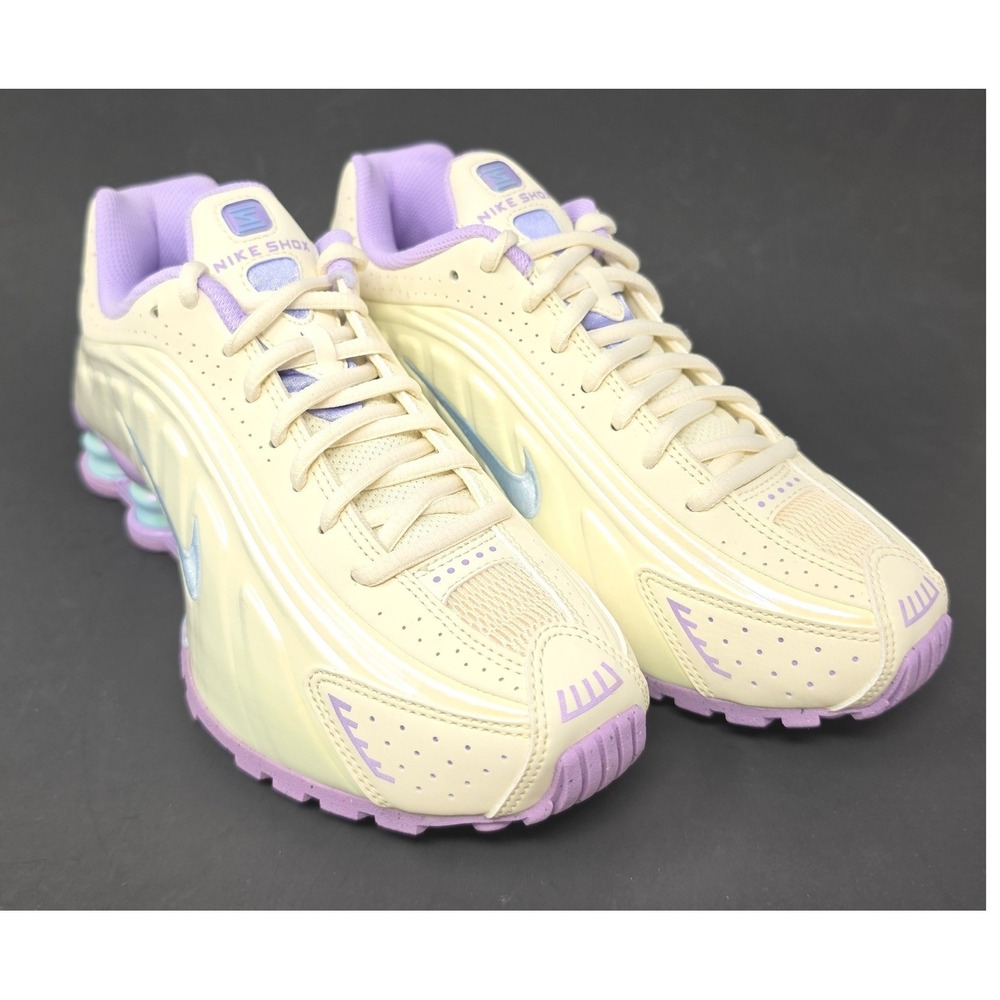 Nike Shox R4 GS Soft Pearl Celestine Blue Kids Sneakers IH4050-001 Size 5Y